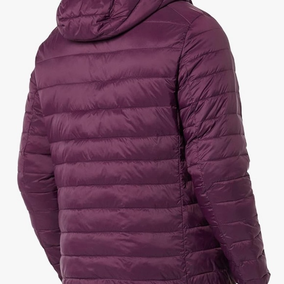 Amazon Essentials Hooded Puffer Jacket - Picture 2 of 6